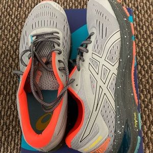 Mens Asics Gel Cumulus 20, size 12.5